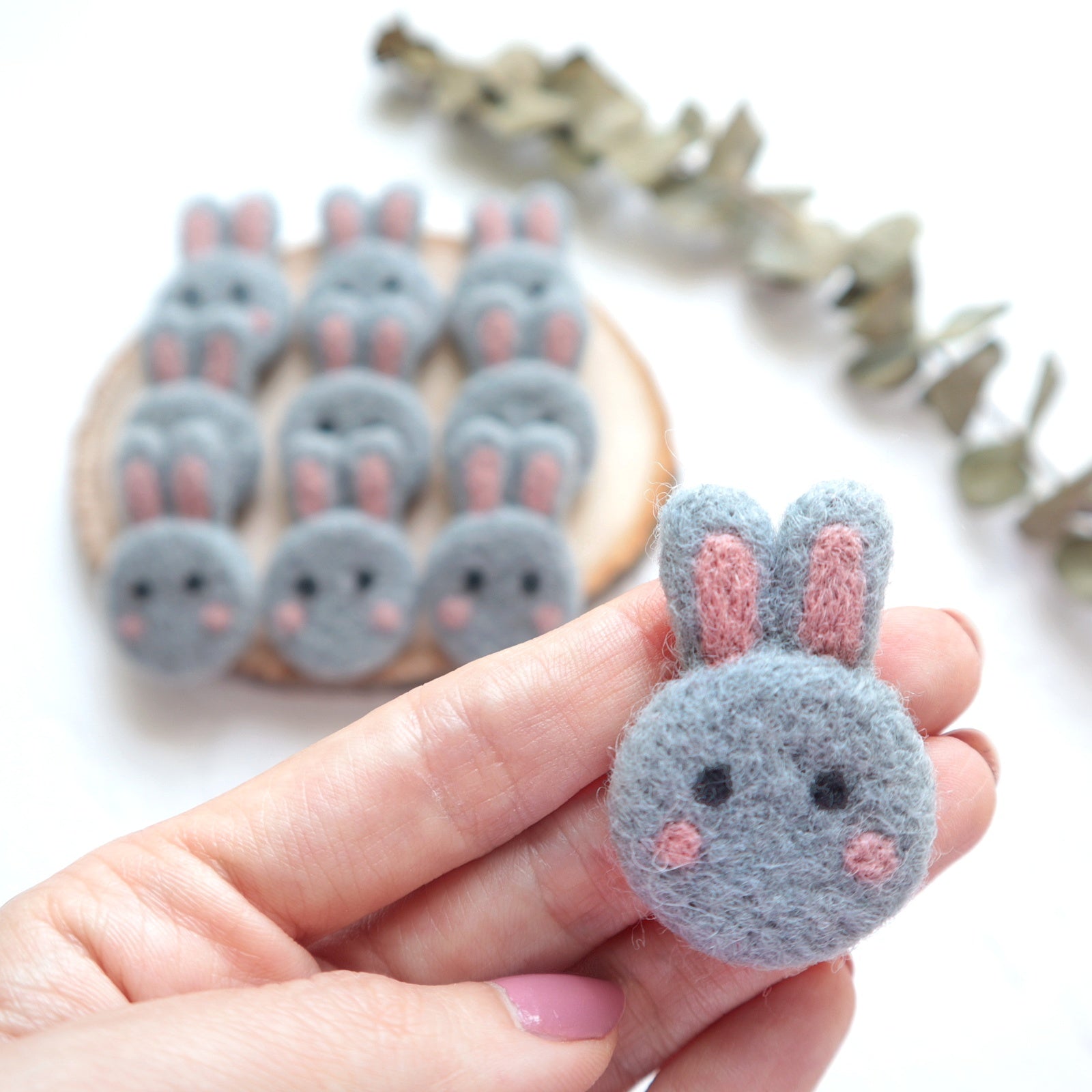 100% Wool needle felt Bunny Rabbit forest animal 1 pcs - Luxy Kraft