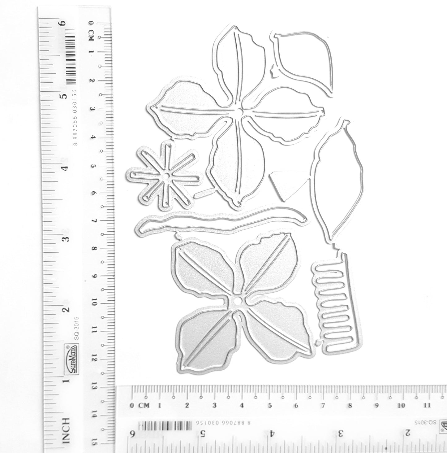 CLEMATIS FLOWERS CUTTING DIES SET 6 PCS 12.7X8.8 CM - Luxy Kraft