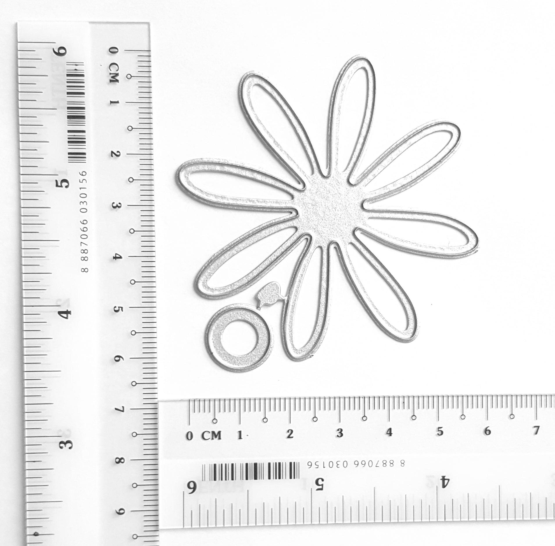 DAISY FLOWER CUTTING DIES 2 PCS SET 6 CM - Luxy Kraft