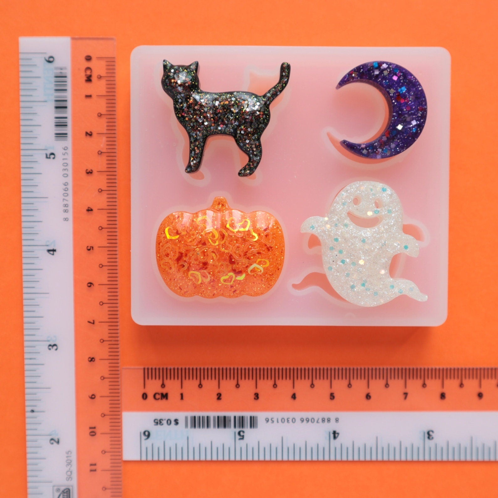 Small Pumpkin Silicone Mold (2 Cavity) | Halloween Shaker Bits DIY | Stud  Earrings Making | Resin Art Supplies (15mm x 11mm)