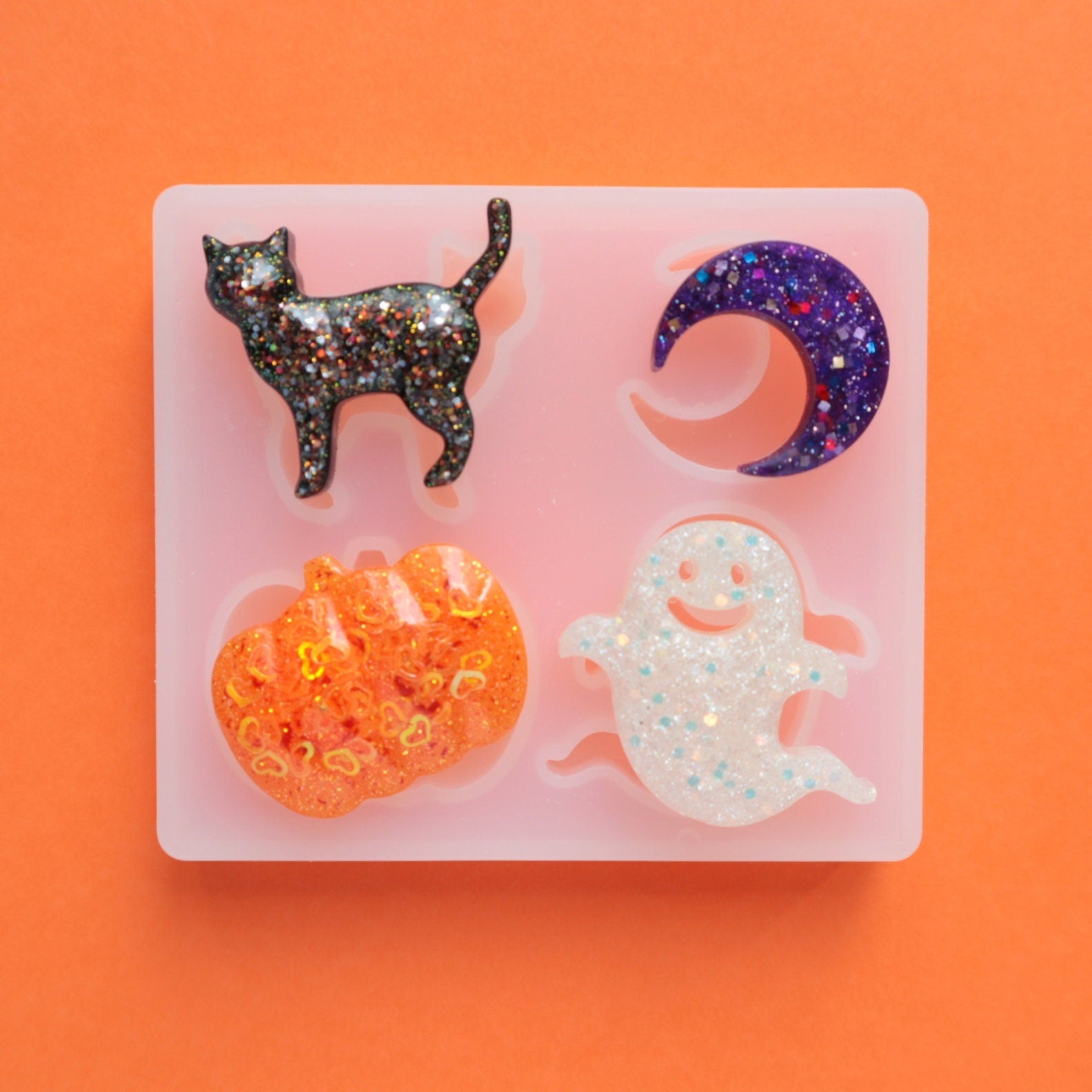 Small Pumpkin Silicone Mold (2 Cavity) | Halloween Shaker Bits DIY | Stud  Earrings Making | Resin Art Supplies (15mm x 11mm)