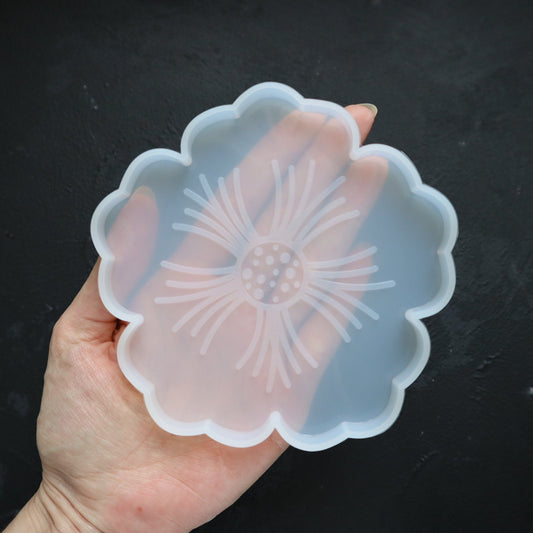 Flower Coaster silicone mold Resin Epoxy Jesmonite mold 12 cm - Luxy Kraft