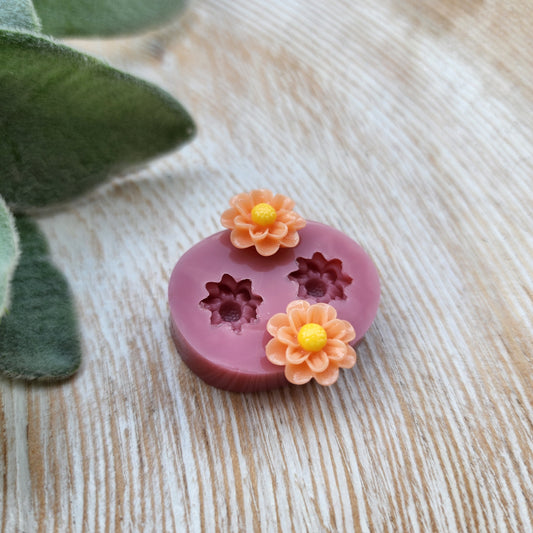 Silicone earrings mold / Silicone epoxy mold / Silicone stud earring moulds / Silicone UV resin molds / Flowers clay jewelry mold /Clay tool