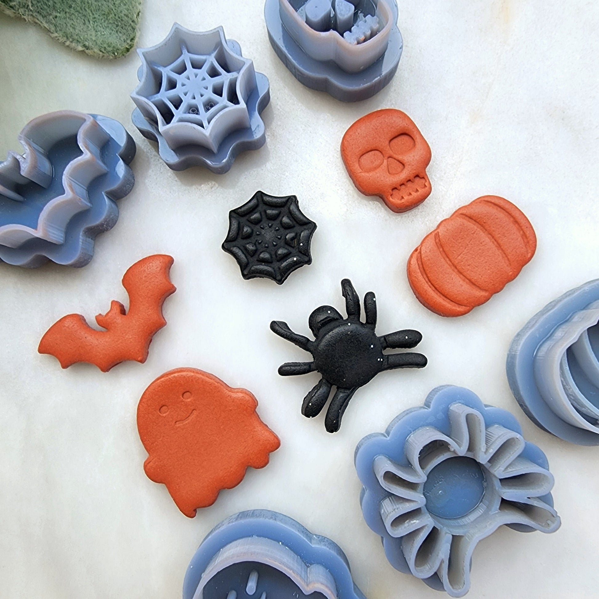 Halloween Polymer Clay cutters Stud earring clay cutters Earrings molds Polymer clay tool Pumpkin Ghost Bat Skull Spider sharp cutter stamp