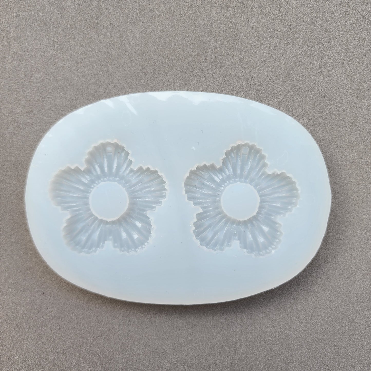 Silicone earrings mold / Silicone epoxy mold / Silicone UV resin molds / Rattan flower earrings silicone jewelry mold